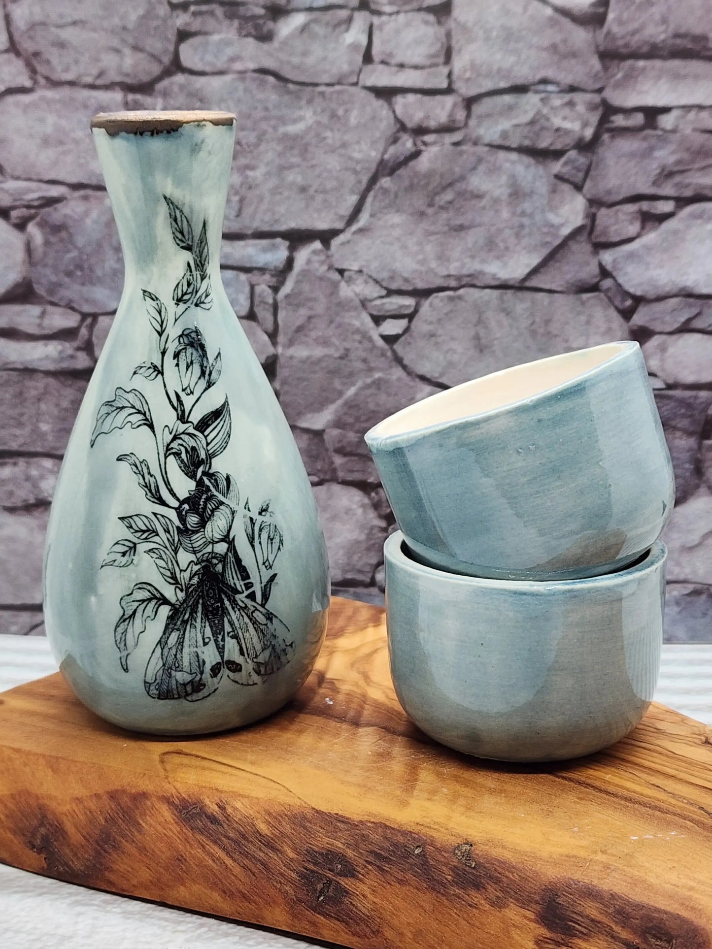 Bunny Custom Sake Wine Set with Japanese Style Sake Jug and 2 Cup moonlitbeading