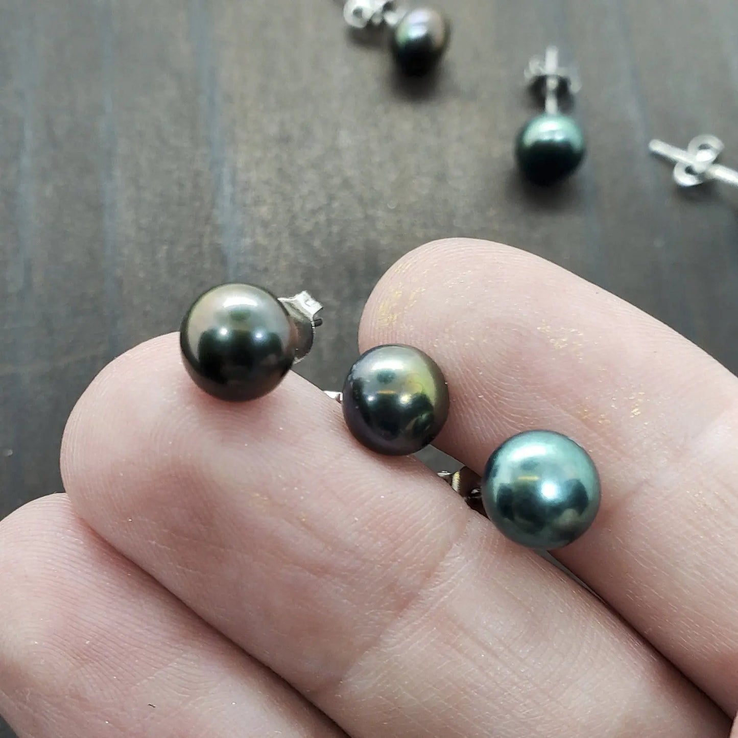 Japanese Fresh Water Pearl Stud Earring, Iridescent Blue Green Pearl, hypoallergenic - moonlitbeading