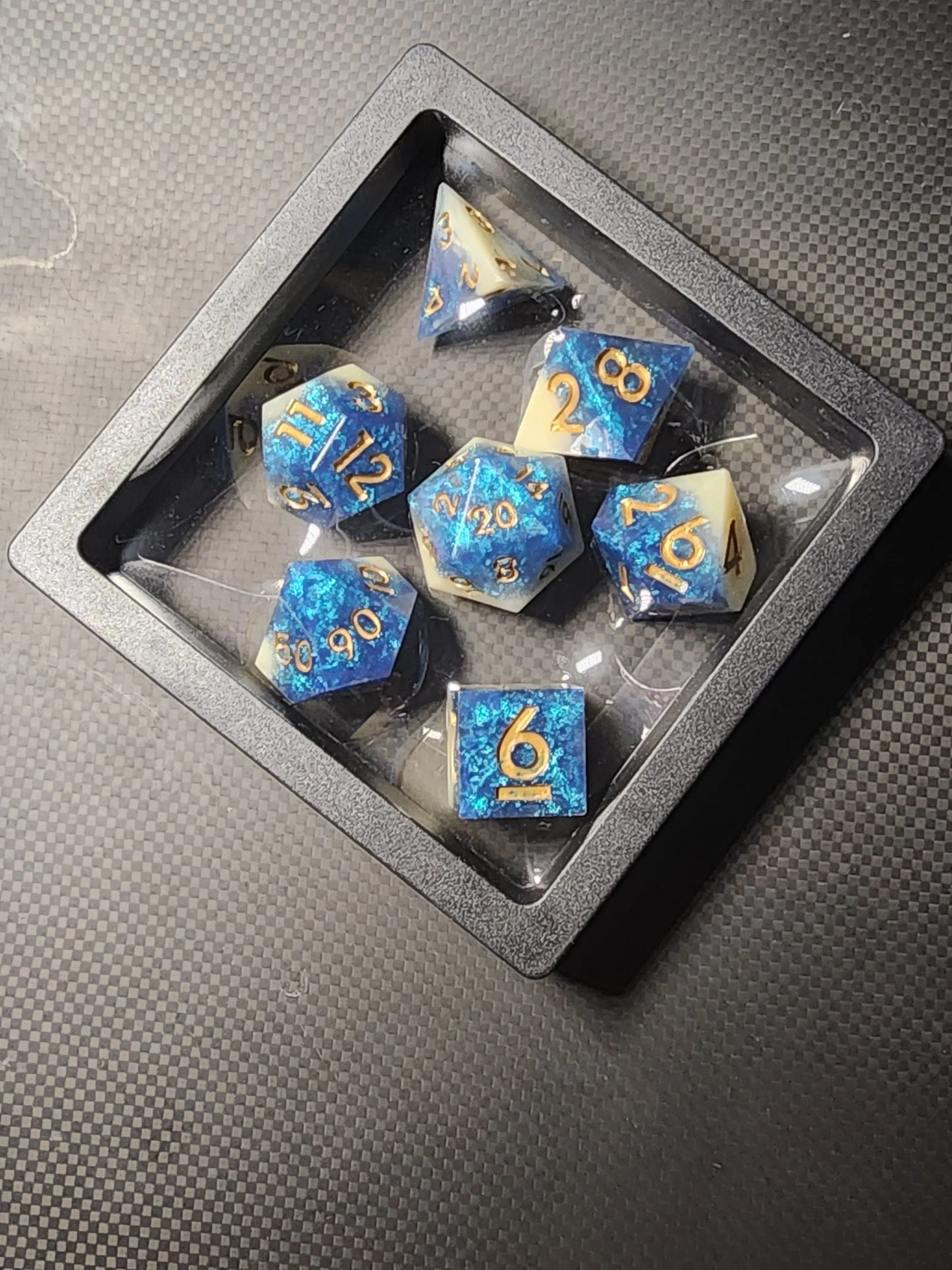 Floating Frame for Dice Display