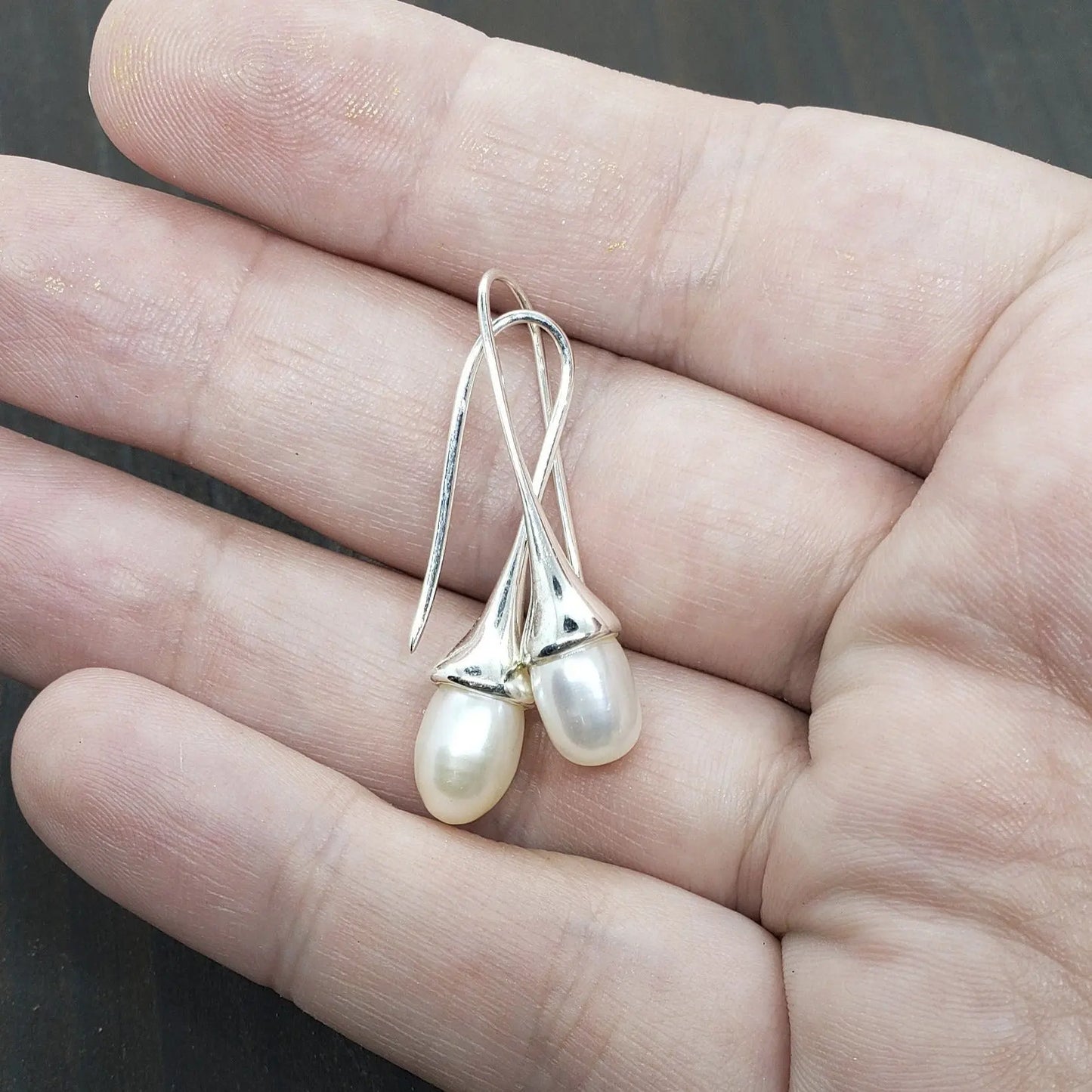 Japanese Fresh Water Pearl Dangle Earring, Iridescent Blue Green Pearl, hypoallergenic - moonlitbeading