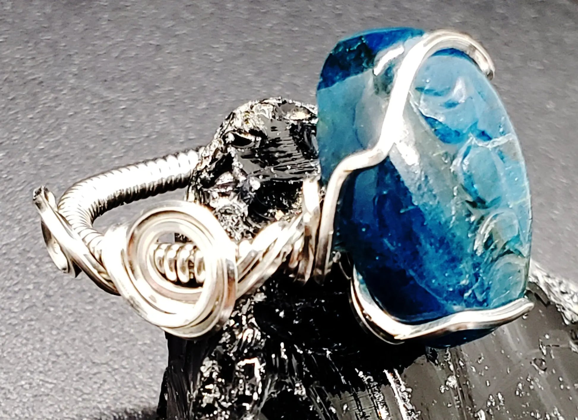 Carved Blue Apatite Ring, Moon Phase, Triple Moon, Goddess Energy Ring    apatite, gemstone ring, moon, moon phase, the moon