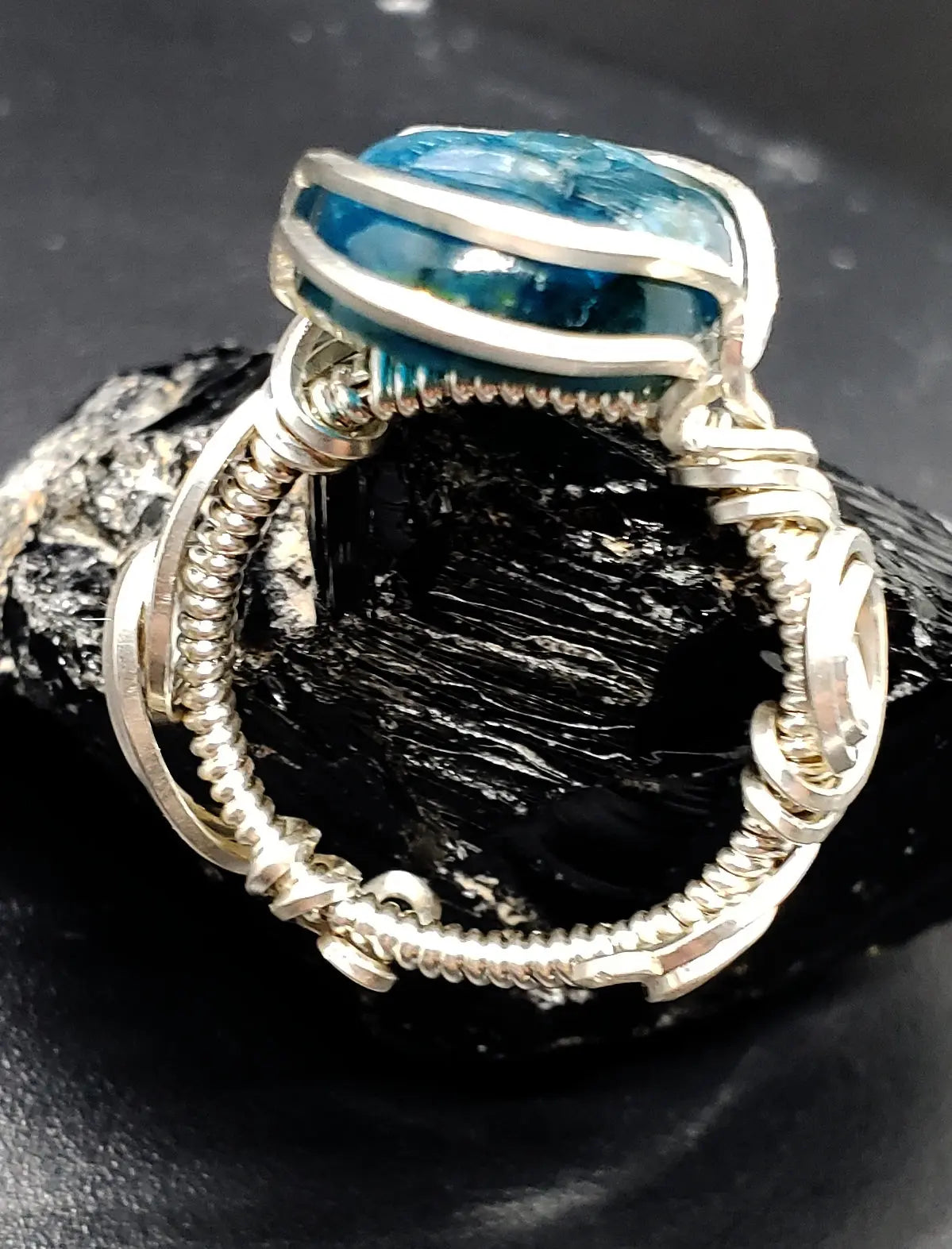 Carved Blue Apatite Ring, Moon Phase, Triple Moon, Goddess Energy Ring    apatite, gemstone ring, moon, moon phase, the moon