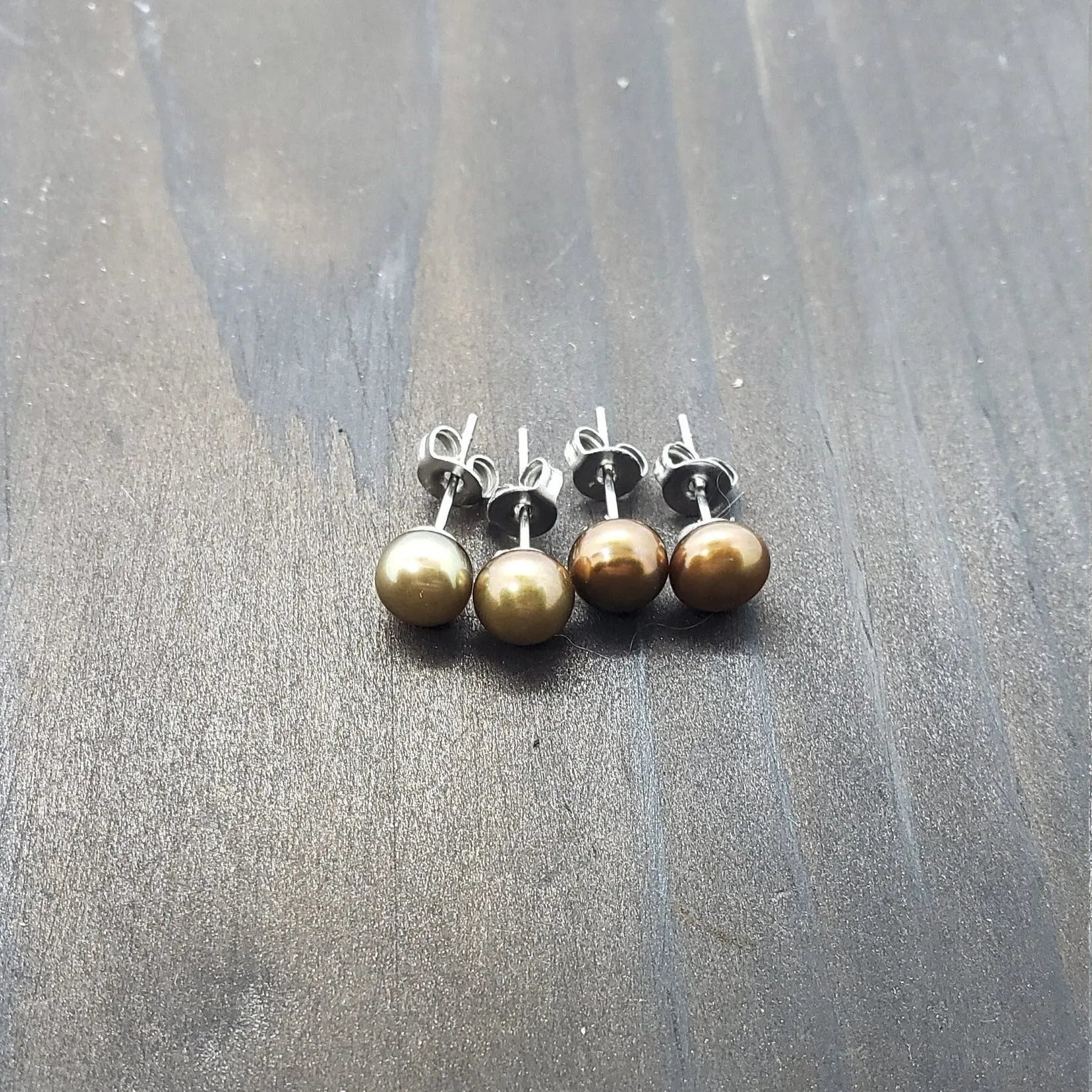 Golden Bronze Japanese Fresh Water Pearl Stud Earring    bronze, gemstone earring, gold, pearl