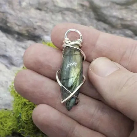 Marquise Cut Yellow Labradorite Wire Wrapped Pendant - moonlitbeading