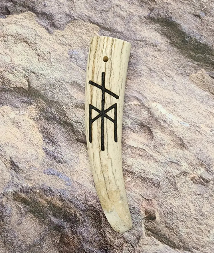 Norse Diety BindeRune Antler Pendant