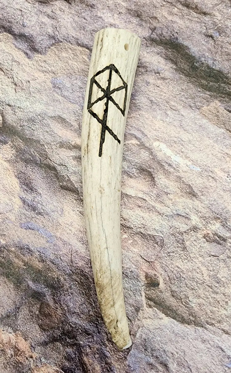 Norse Diety BindeRune Antler Pendant