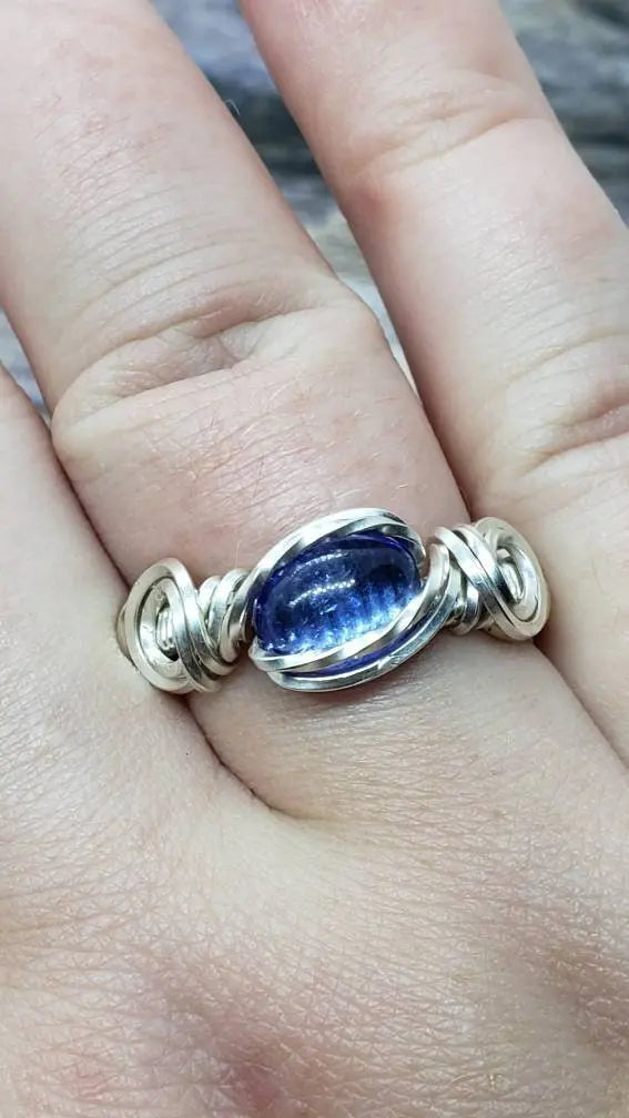 Purple Tanzanite Ring Size 8 - moonlitbeading