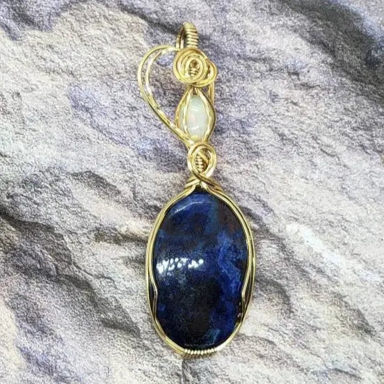 Ethiopian Opal shattuckite, Girl Boss Statement pendant - moonlitbeading