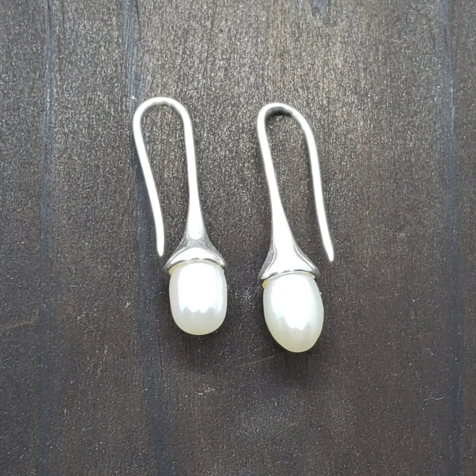 Japanese Fresh Water Pearl Dangle Earring, Iridescent Blue Green Pearl, hypoallergenic - moonlitbeading